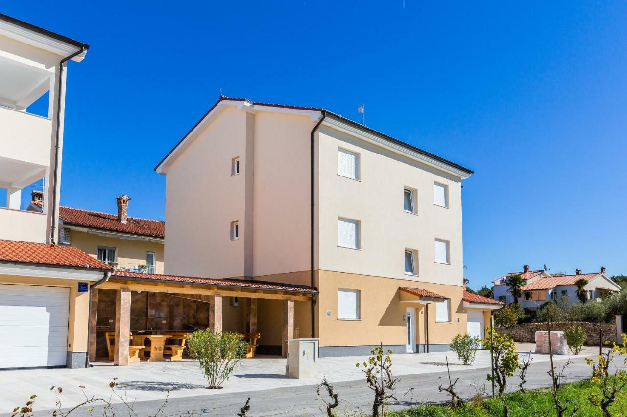 Dragan K3 Hotel Medulin Exterior foto